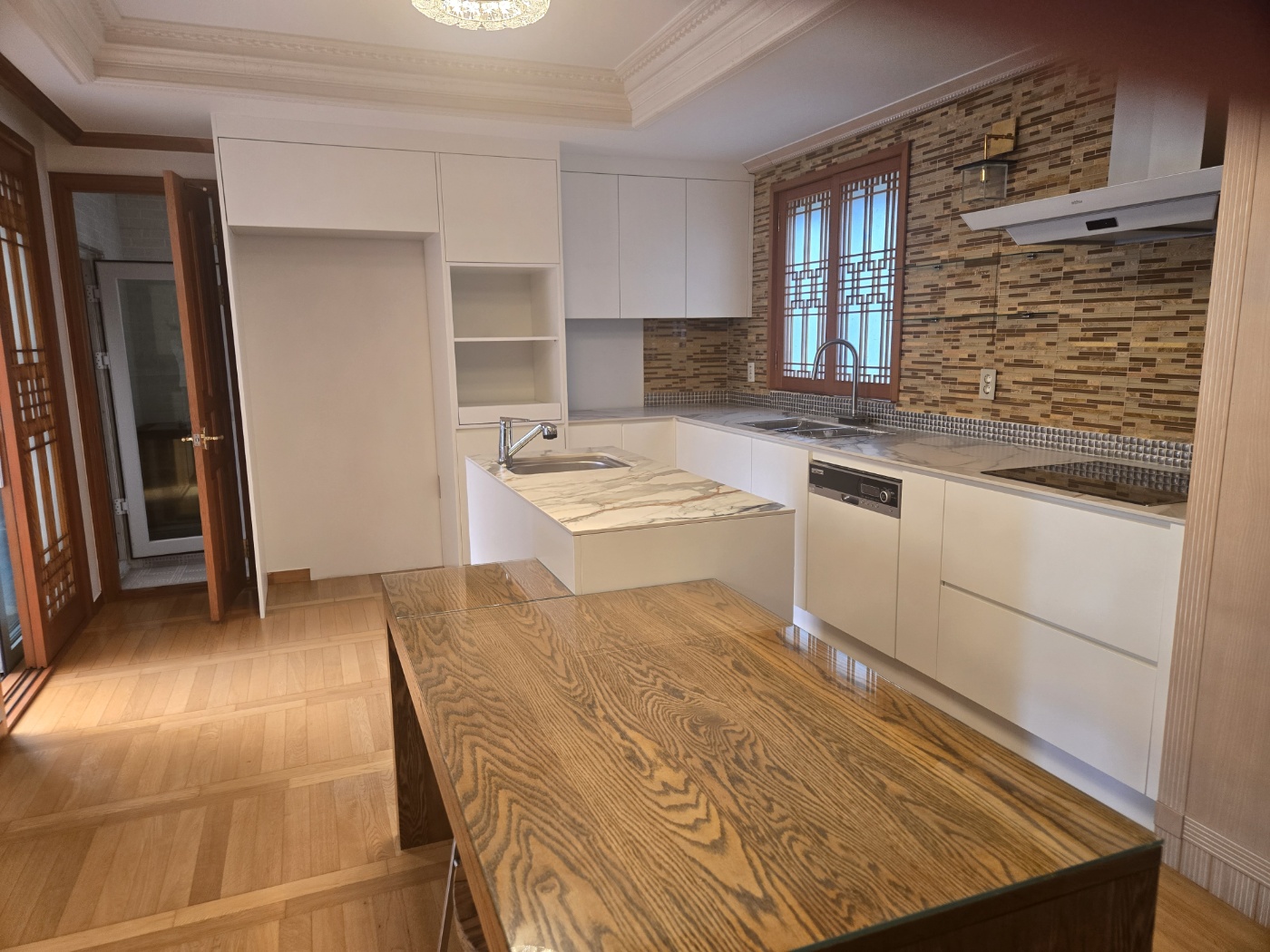 /user/s/saelim/editor/2510/a4c53128f19db0bf2c91ab55f3f493ec_1761699822_8676.jpg 이미지크게보기