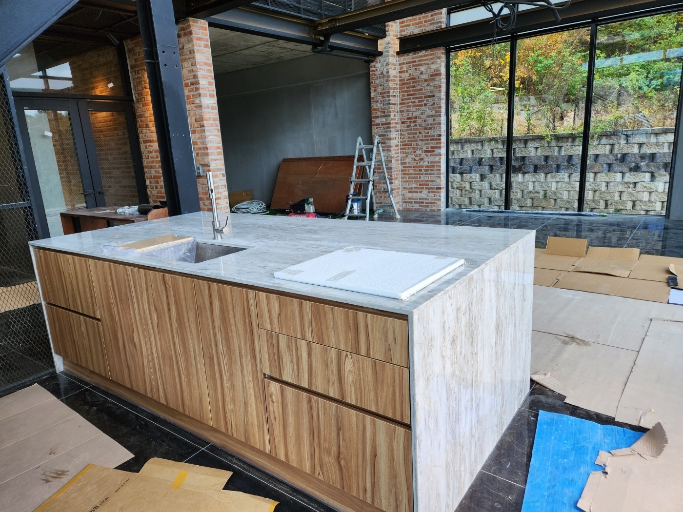 /user/s/saelim/editor/2510/a4c53128f19db0bf2c91ab55f3f493ec_1761700073_1645.jpg 이미지크게보기