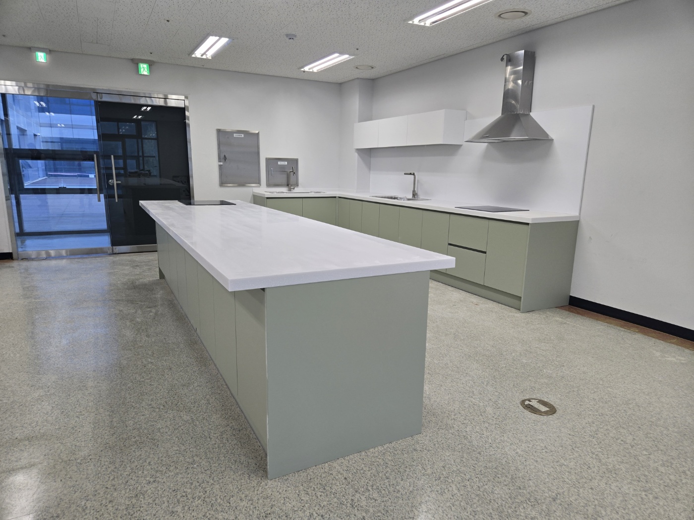 /user/s/saelim/editor/2510/a4c53128f19db0bf2c91ab55f3f493ec_1761700215_2258.jpg 이미지크게보기