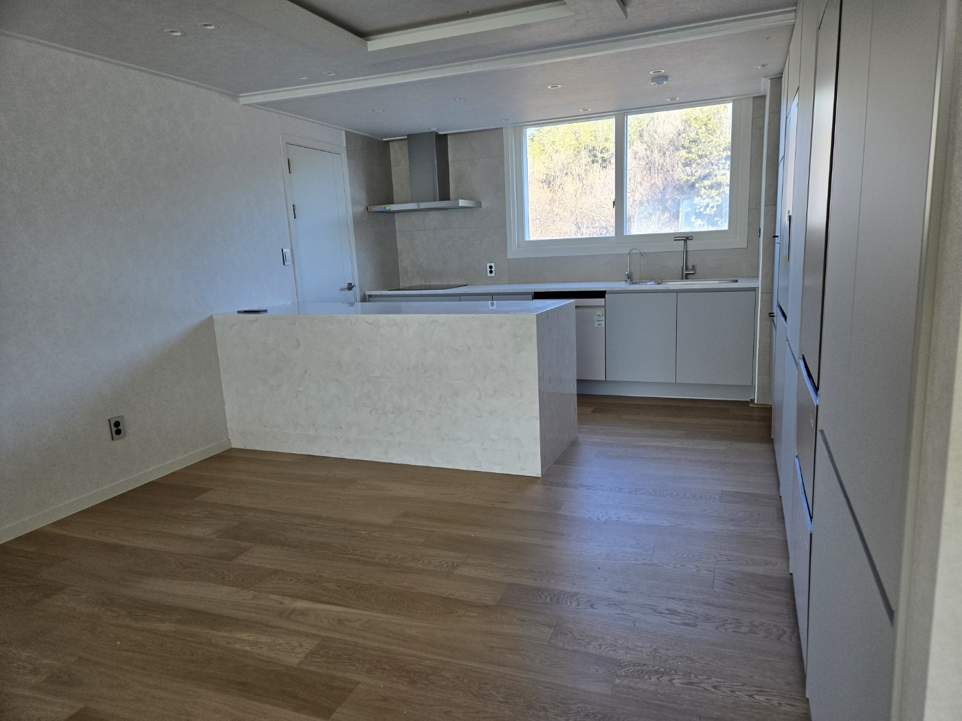 /user/s/saelim/editor/2510/a4c53128f19db0bf2c91ab55f3f493ec_1761700415_7426.jpg 이미지크게보기